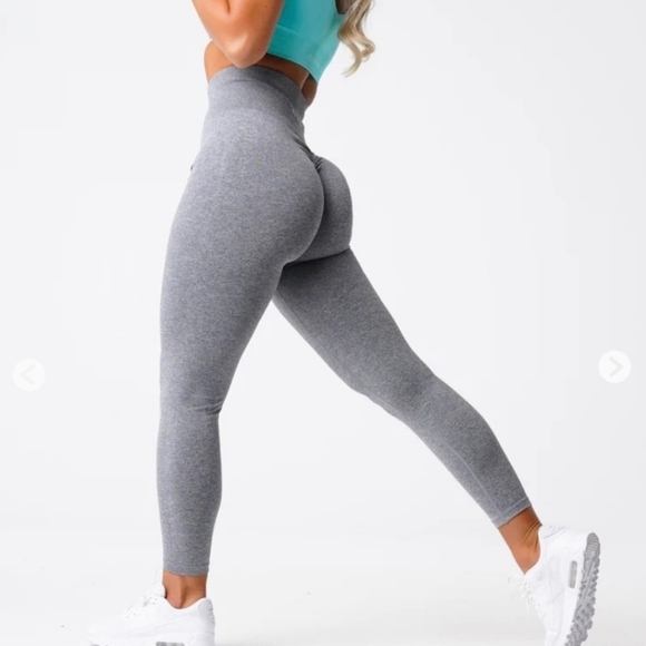 NVGTN Gray Scrunch Seamless Leggings - Picture 2 of 8
